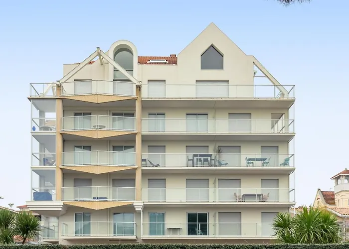 Claire-4 By Interhome アパート アルカション